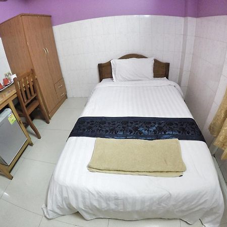 Capitol 3 Guesthouse Phnom Penh Exterior foto